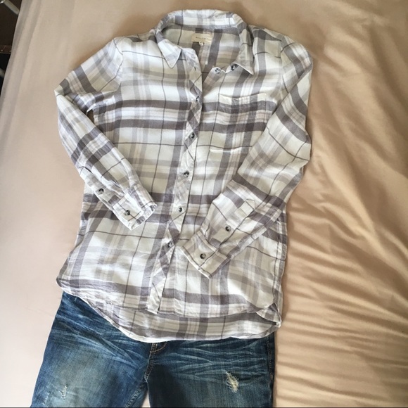 melloday Tops - Melloday Plaid Button Down Shirt